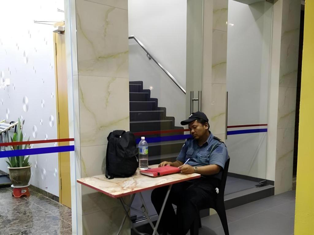 Id Hotel Yayasan Segamat Eksteriør billede