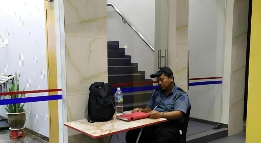 Id Hotel Yayasan Segamat Eksteriør billede