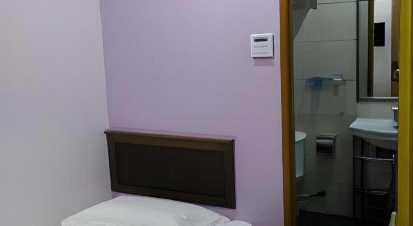 Id Hotel Yayasan Segamat Eksteriør billede