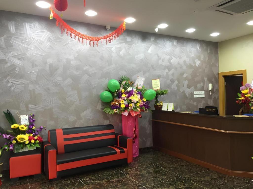 Id Hotel Yayasan Segamat Eksteriør billede