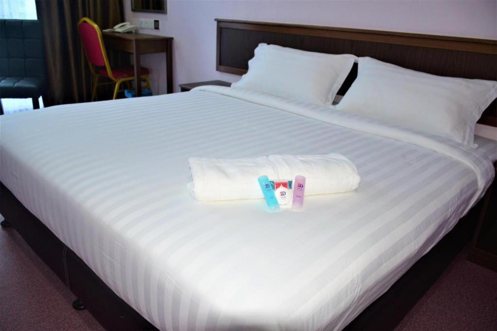 Id Hotel Yayasan Segamat Eksteriør billede